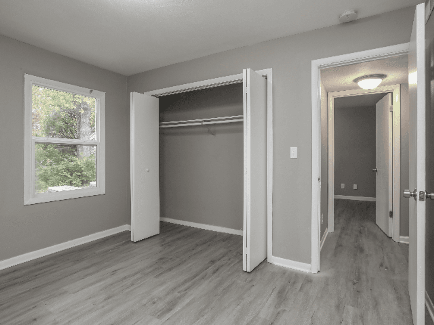 Springfield Apartment: 2473 Ladley Court