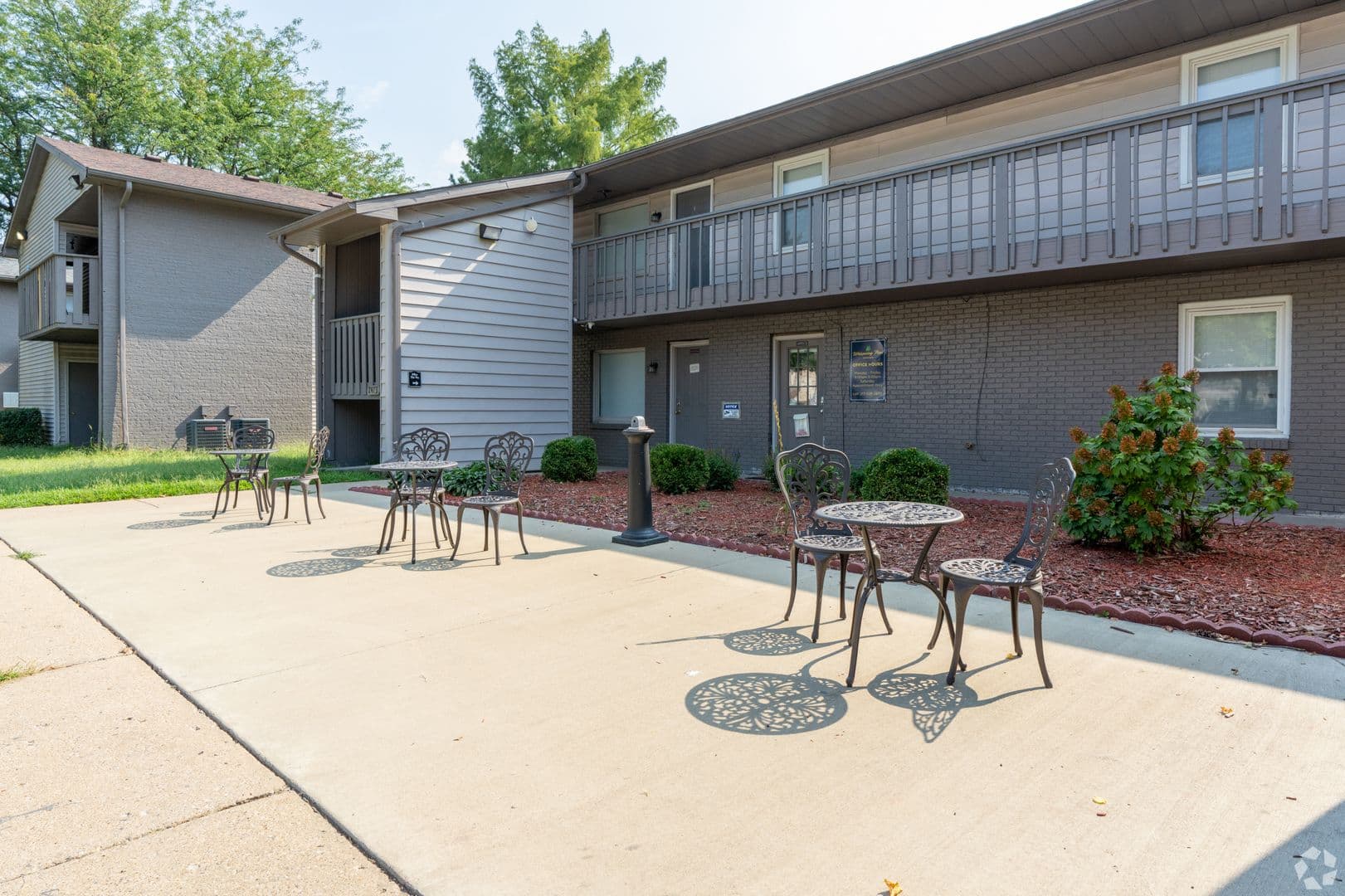 Springfield Apartment: 2473 Ladley Court