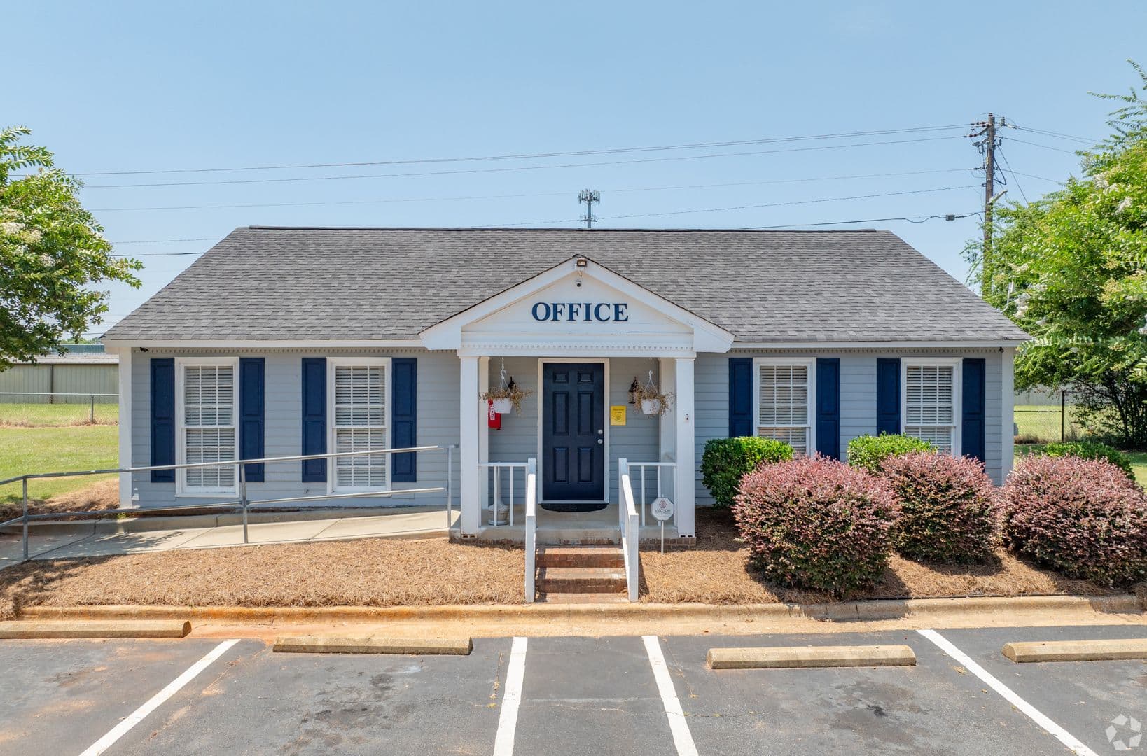 Albany Apartment: 2337 Sharon Drive