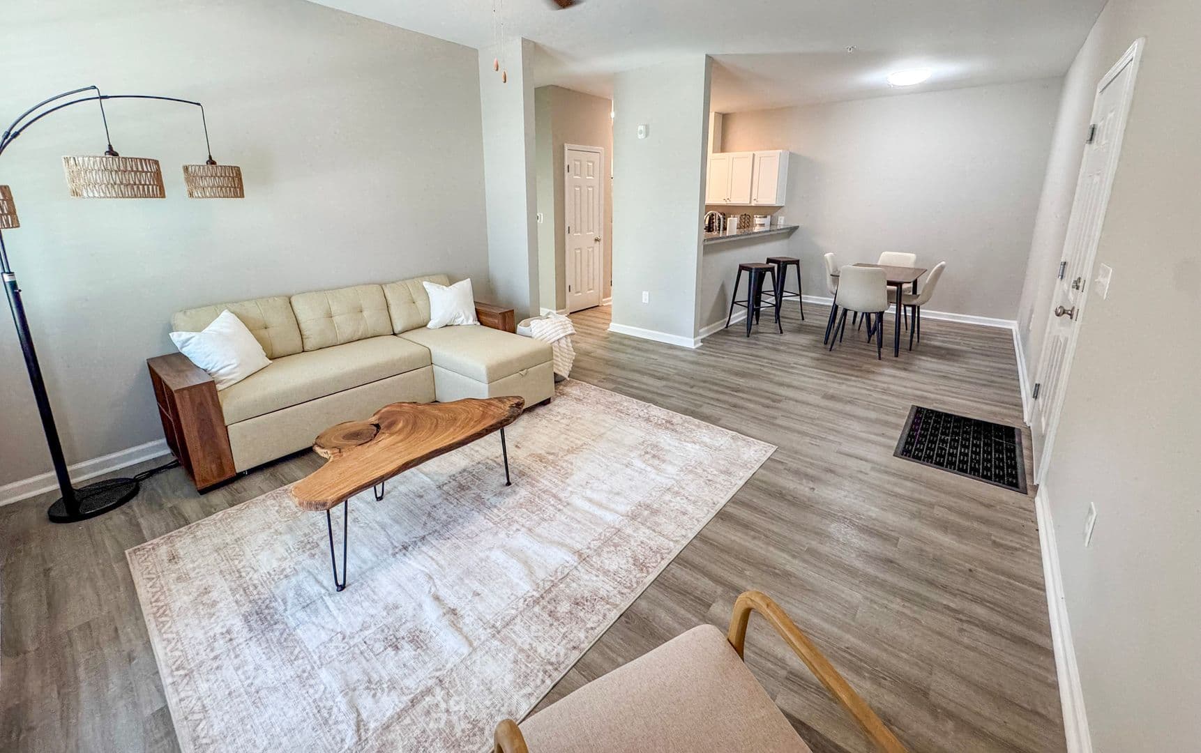 Beaufort Apartment: 2305 Pine Court S.