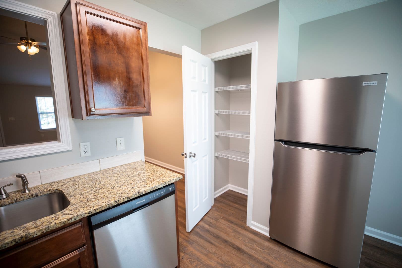 Rincon Townhome: 302 Parade Court