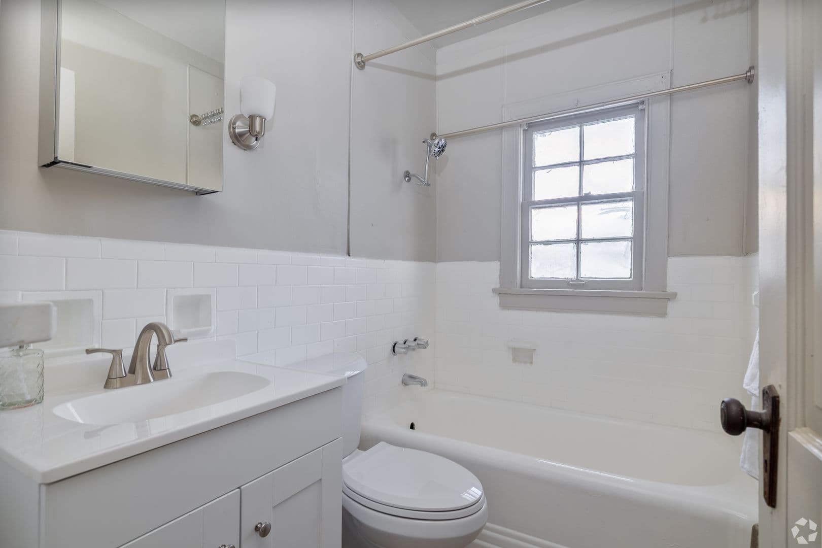 Canton Apartment: 1312 Cleveland Ave. NW