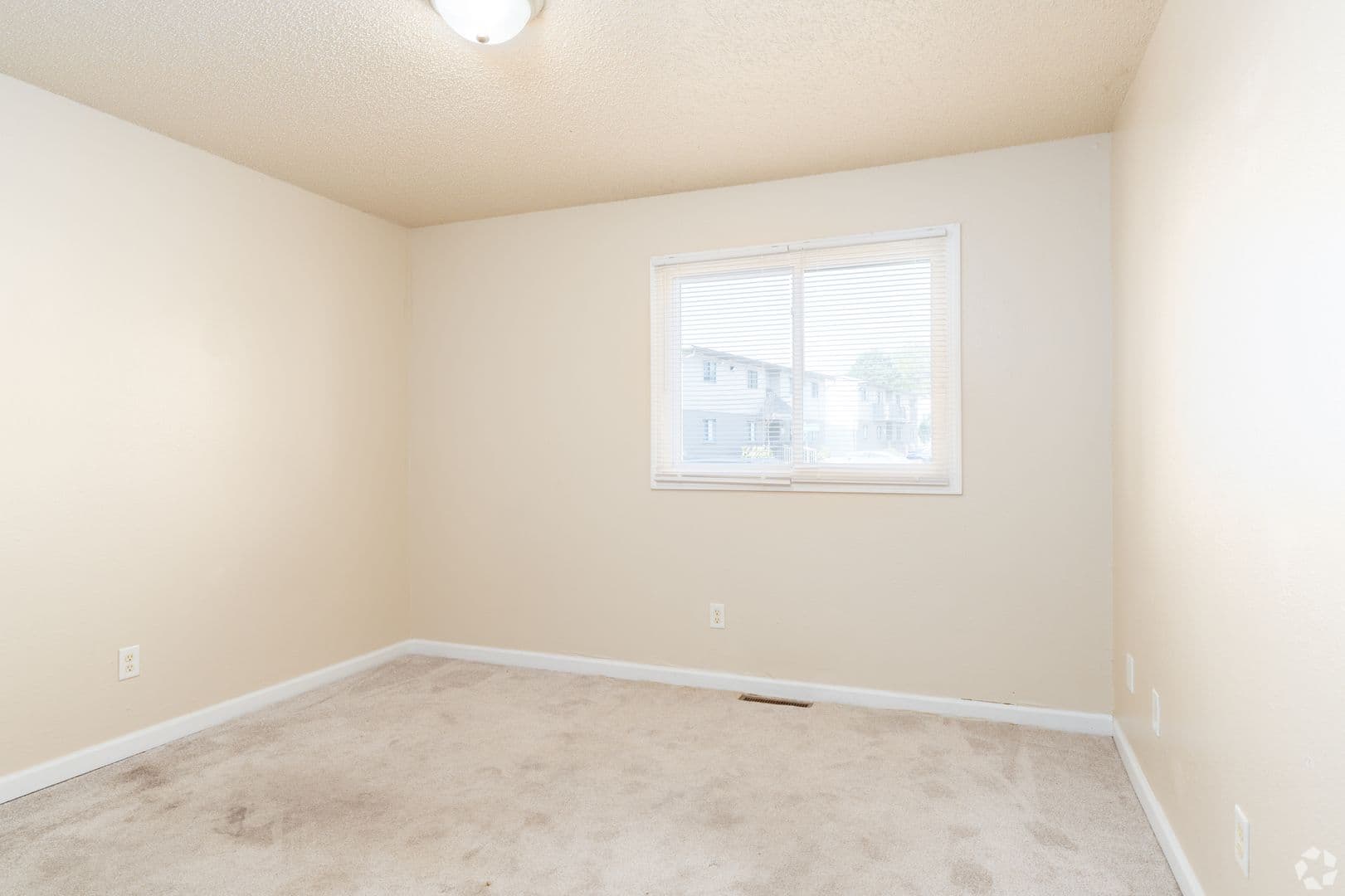 Springfield Apartment: 2473 Ladley Court