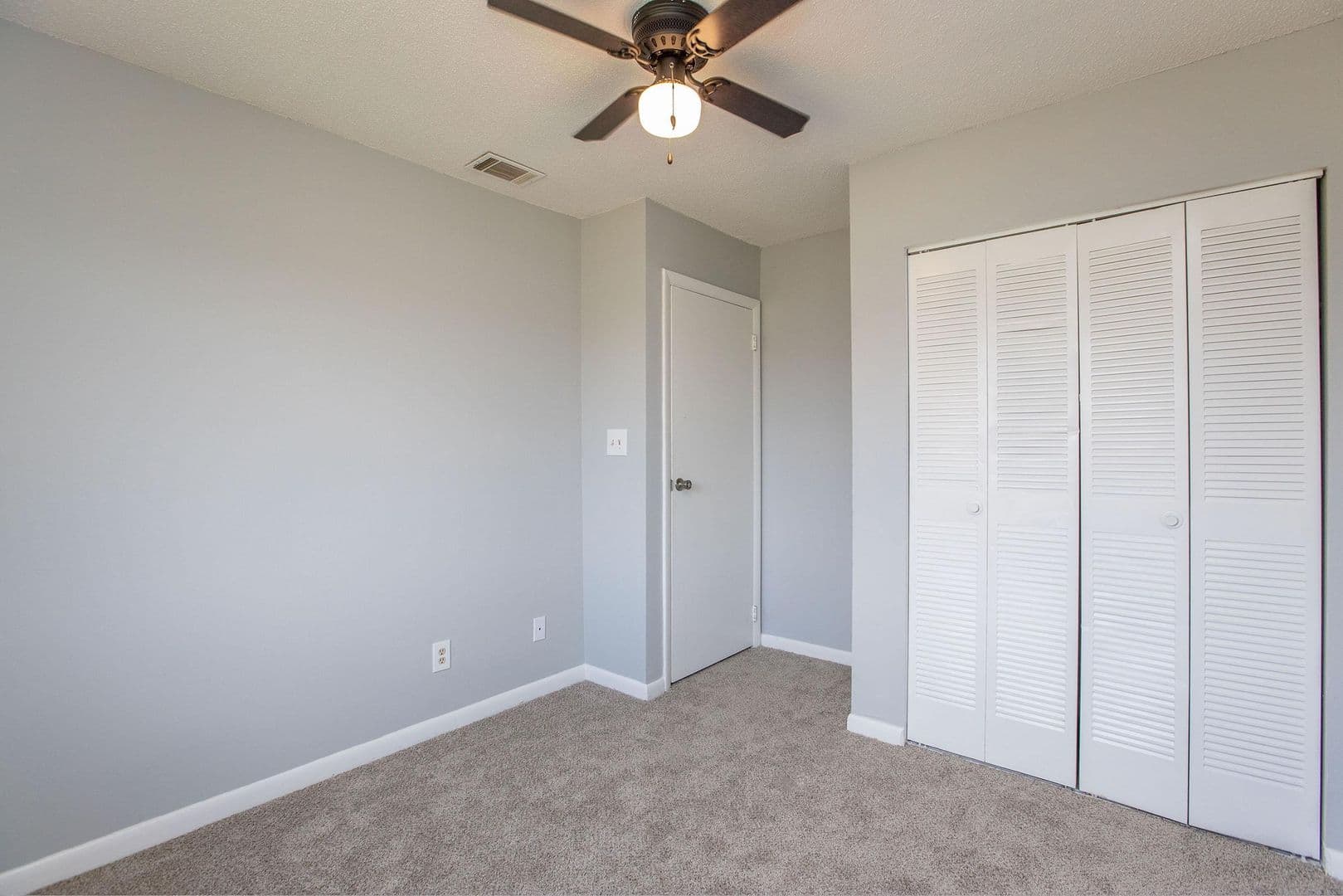 Albany Apartment: 2507 Nottingham Way