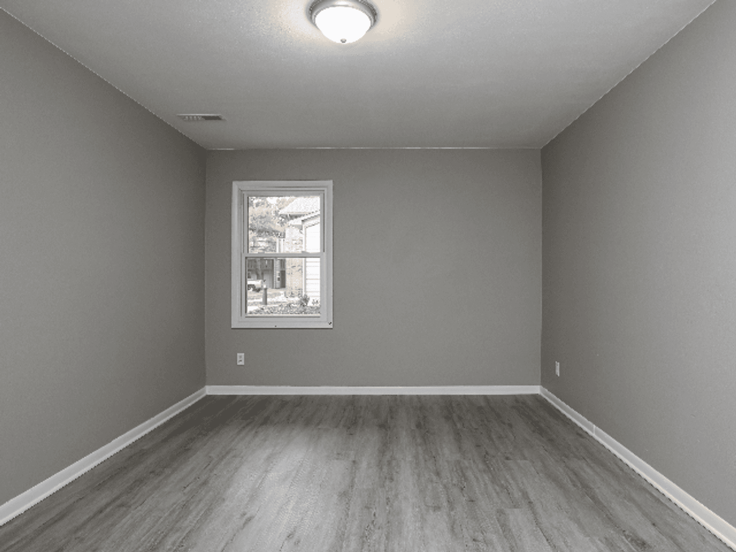 Springfield Apartment: 2473 Ladley Court