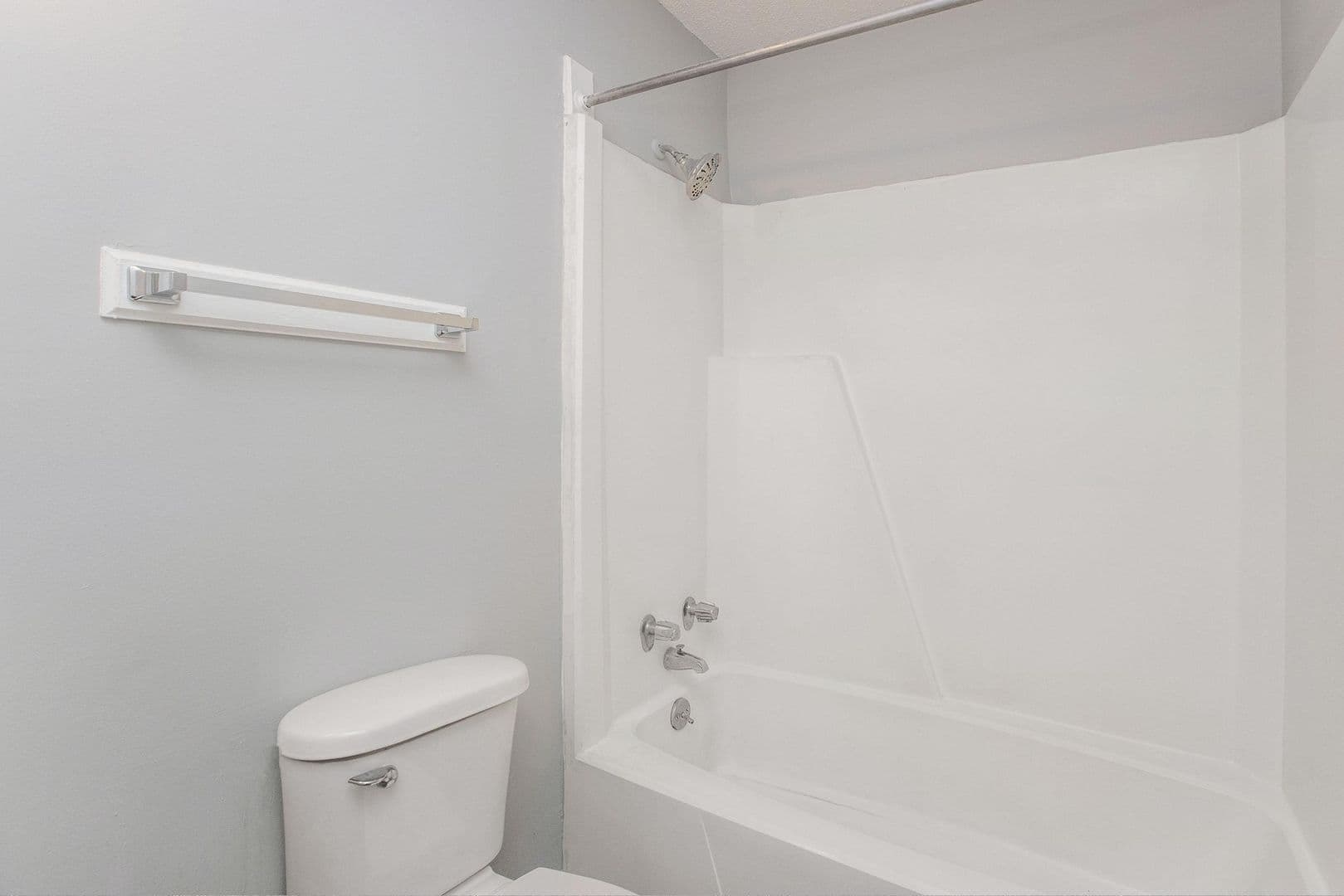 Albany Apartment: 2507 Nottingham Way