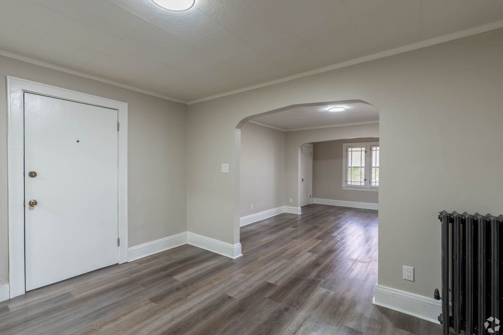 Akron Apartment: 833 Brown St