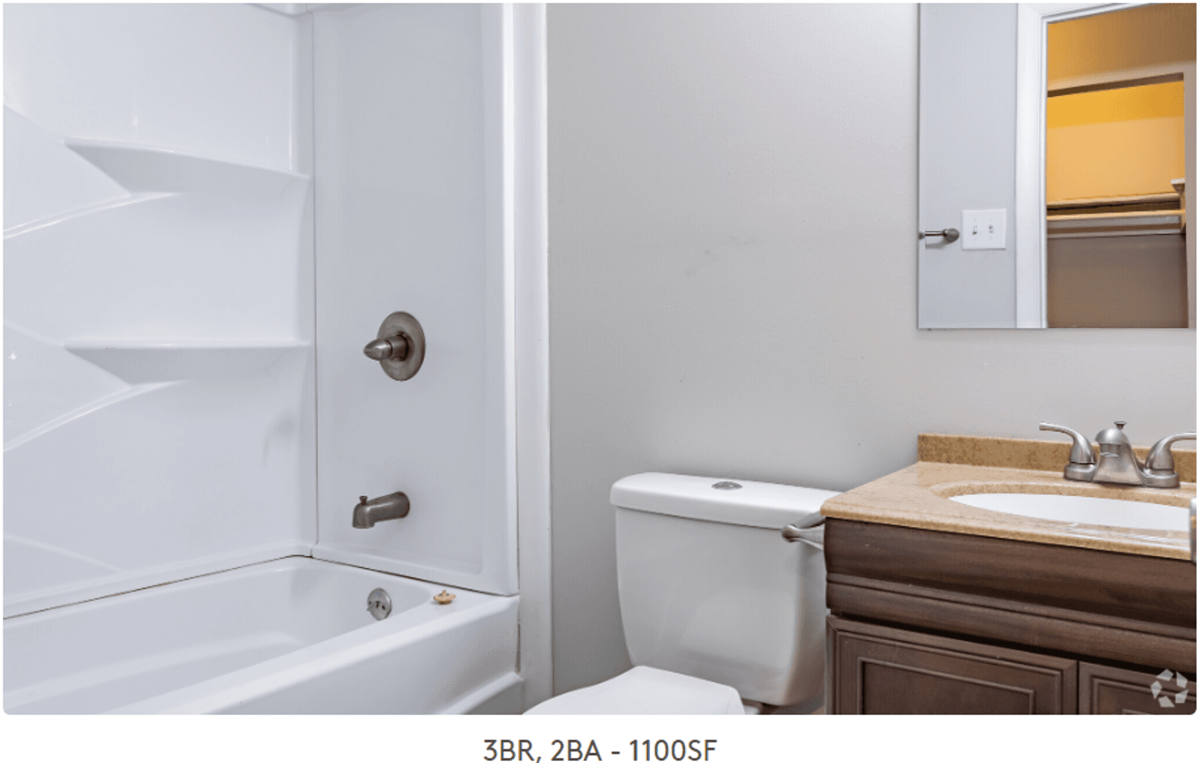 Warner Robins Apartment: 135 Ignico Drive