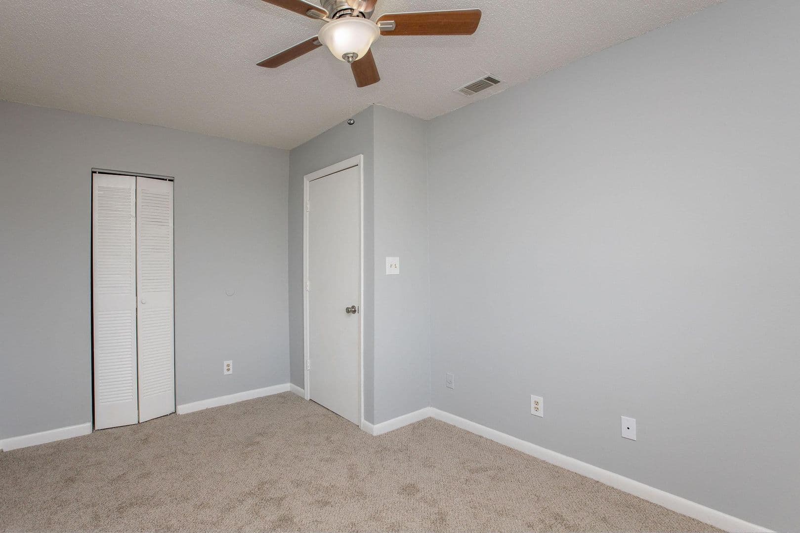 Albany Apartment: 2507 Nottingham Way