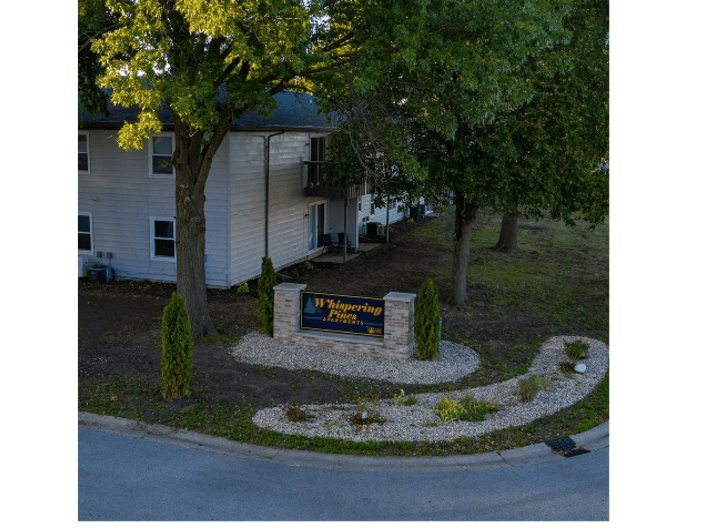 Springfield Apartment: 2473 Ladley Court