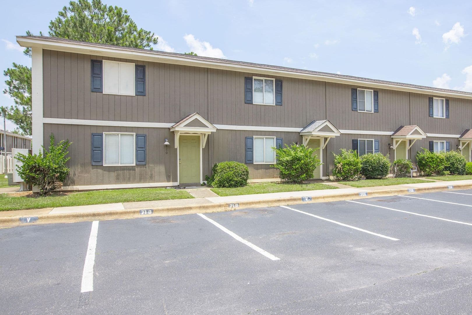 Albany Apartment: 2507 Nottingham Way