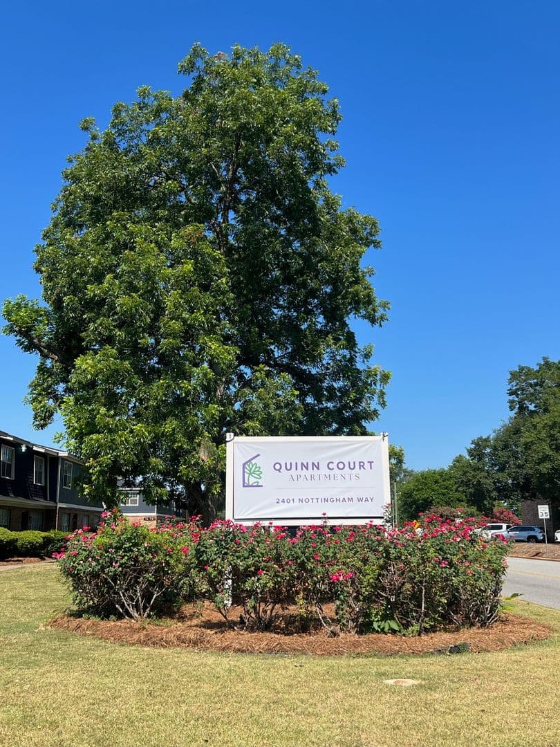 Albany Apartment: 2401 Nottingham Way