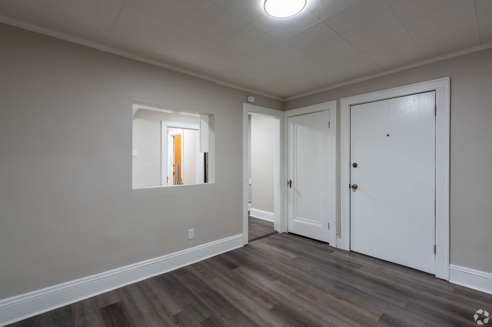 Akron Apartment: 833 Brown St