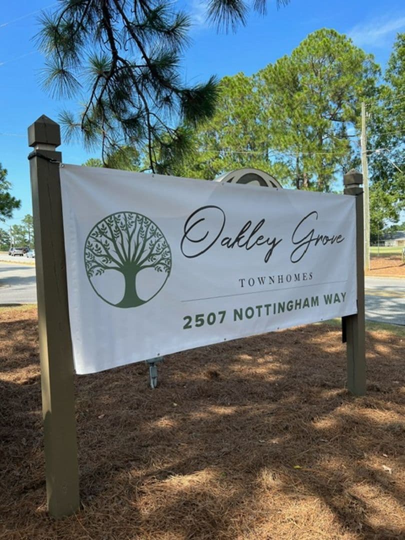 Albany Apartment: 2507 Nottingham Way