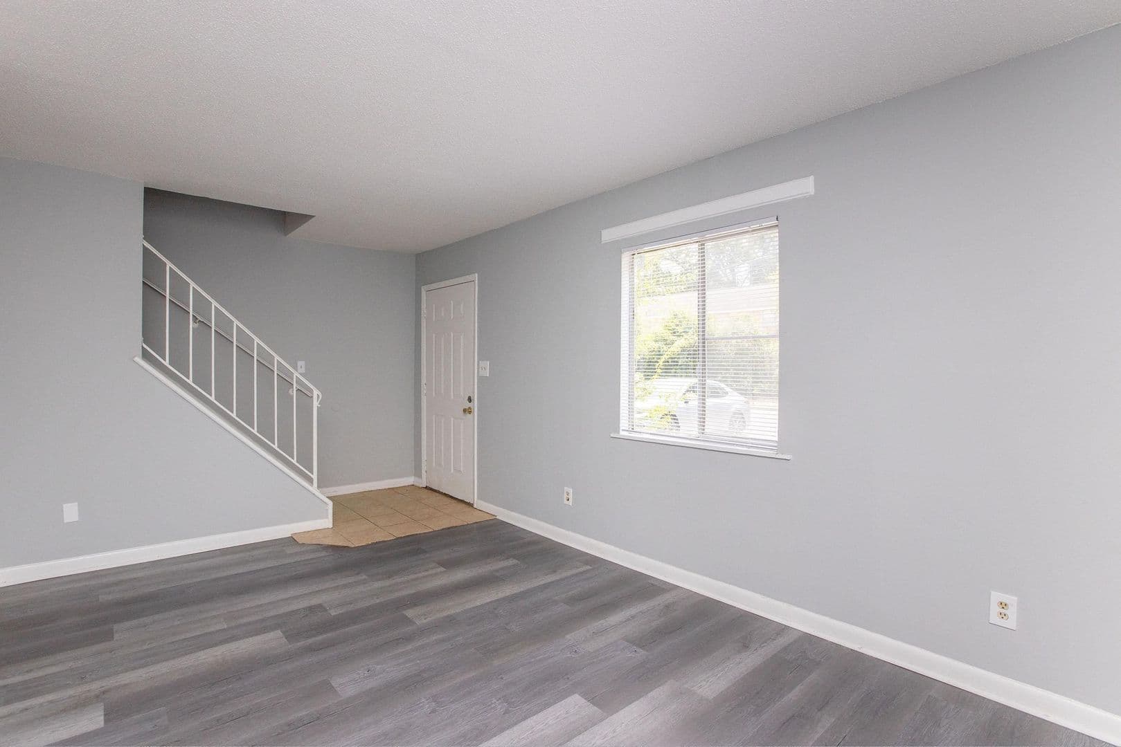 Albany Apartment: 2507 Nottingham Way