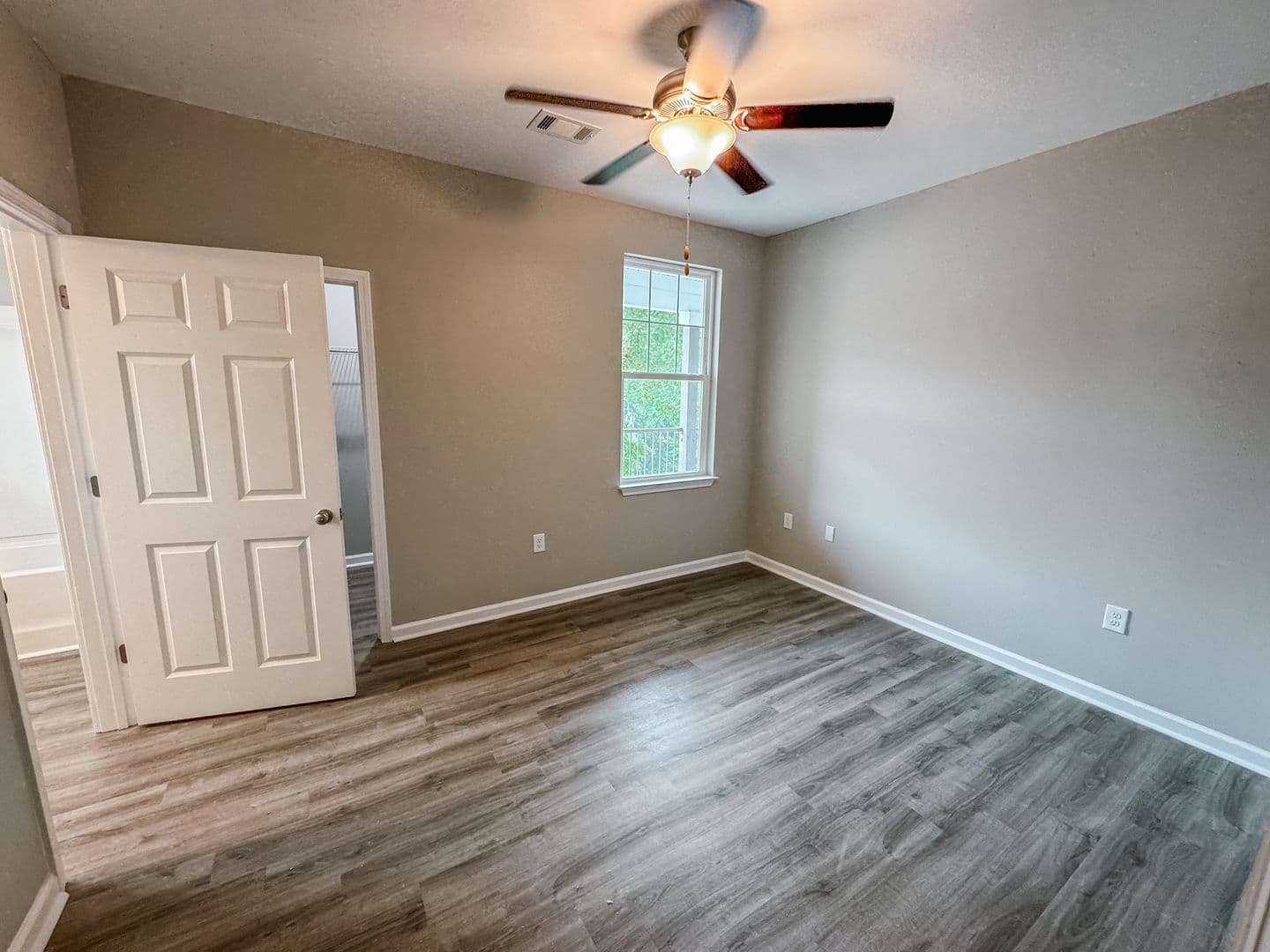 Beaufort Apartment: 2305 Pine Court S.