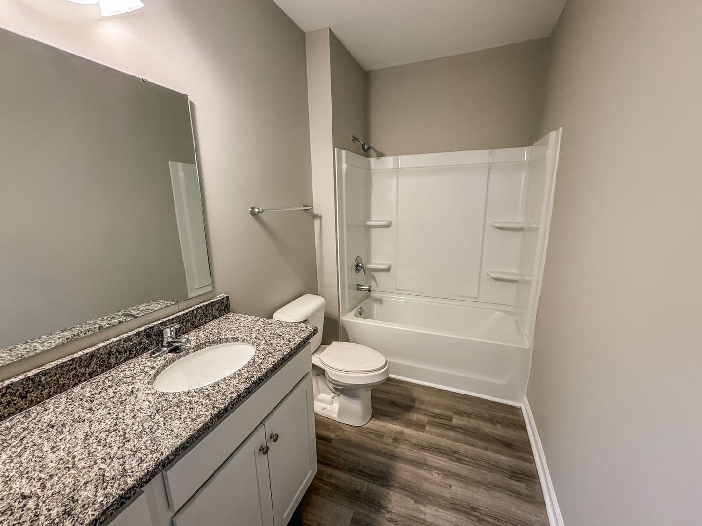Beaufort Apartment: 2305 Pine Court S.