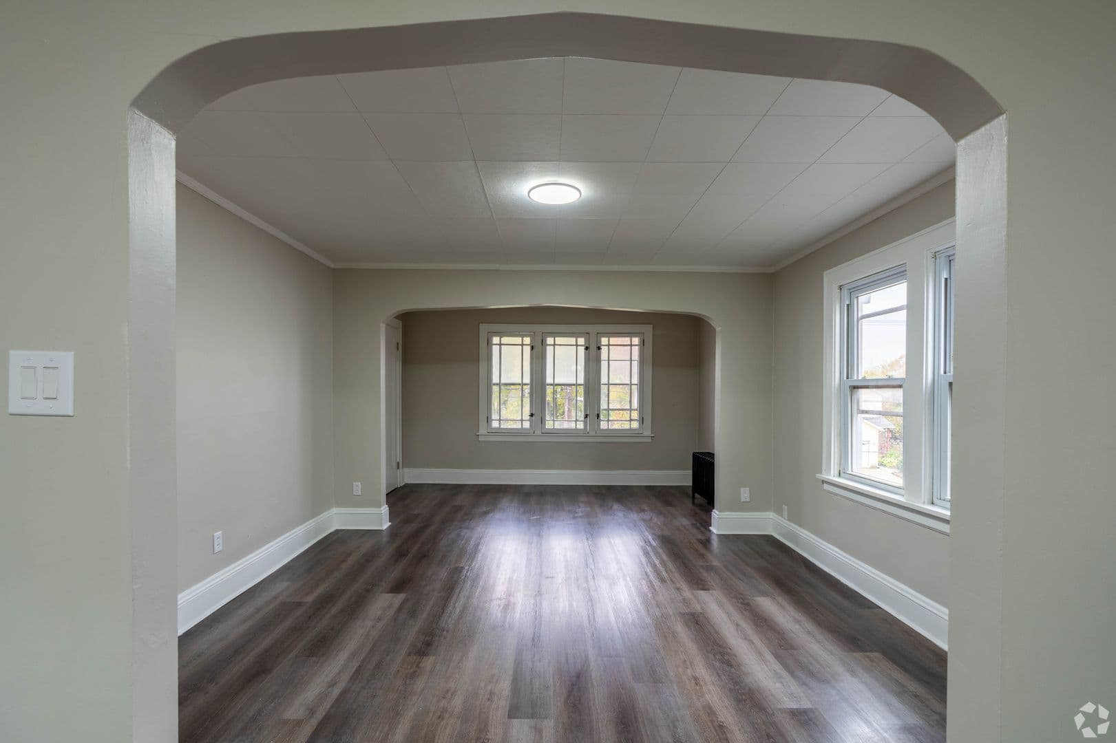 Akron Apartment: 833 Brown St