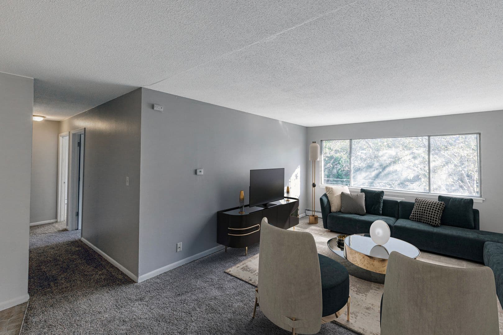 Moline Apartment: 2104 18th Avenue
