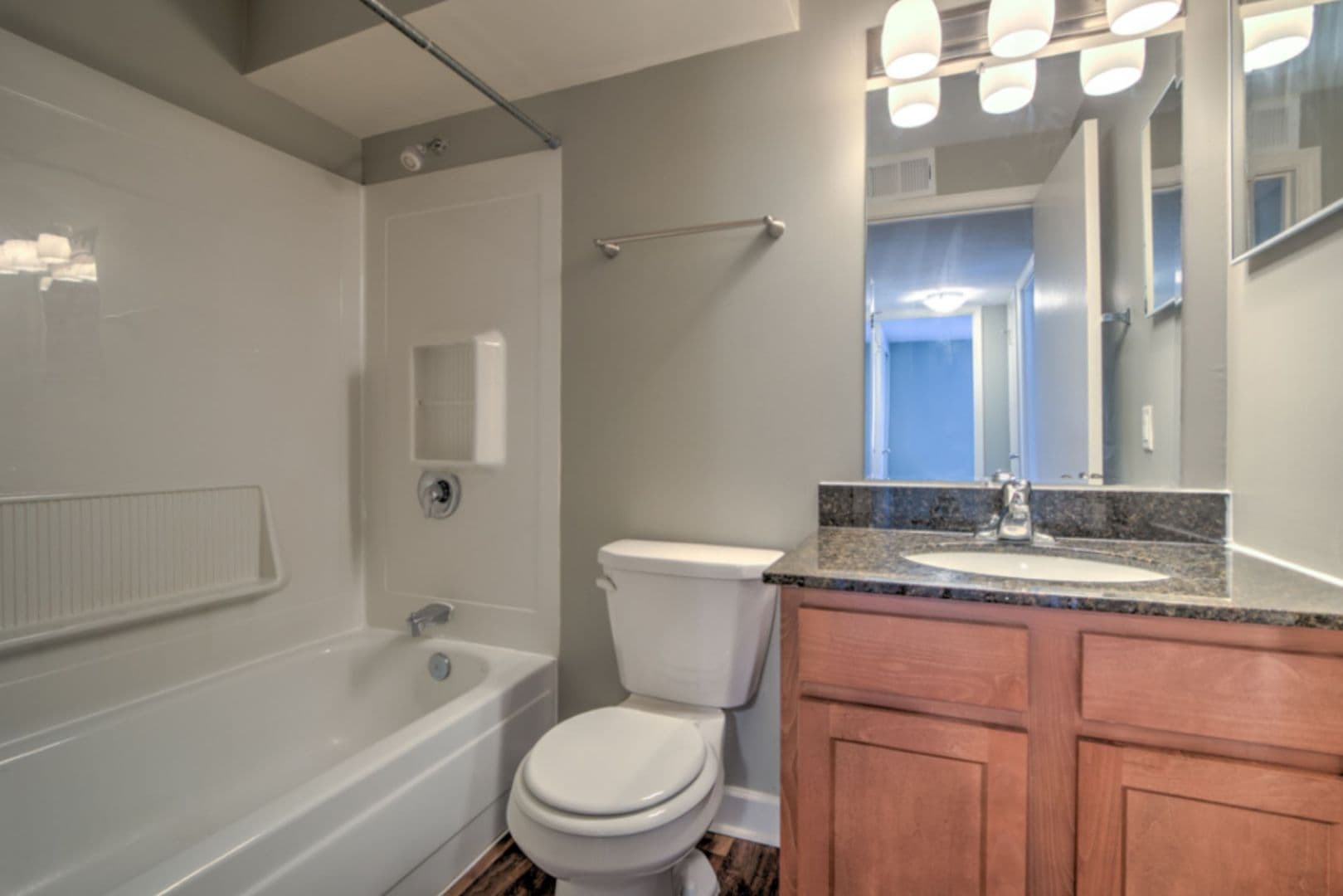 Florissant Apartment: 6203 Kingsfont Pl