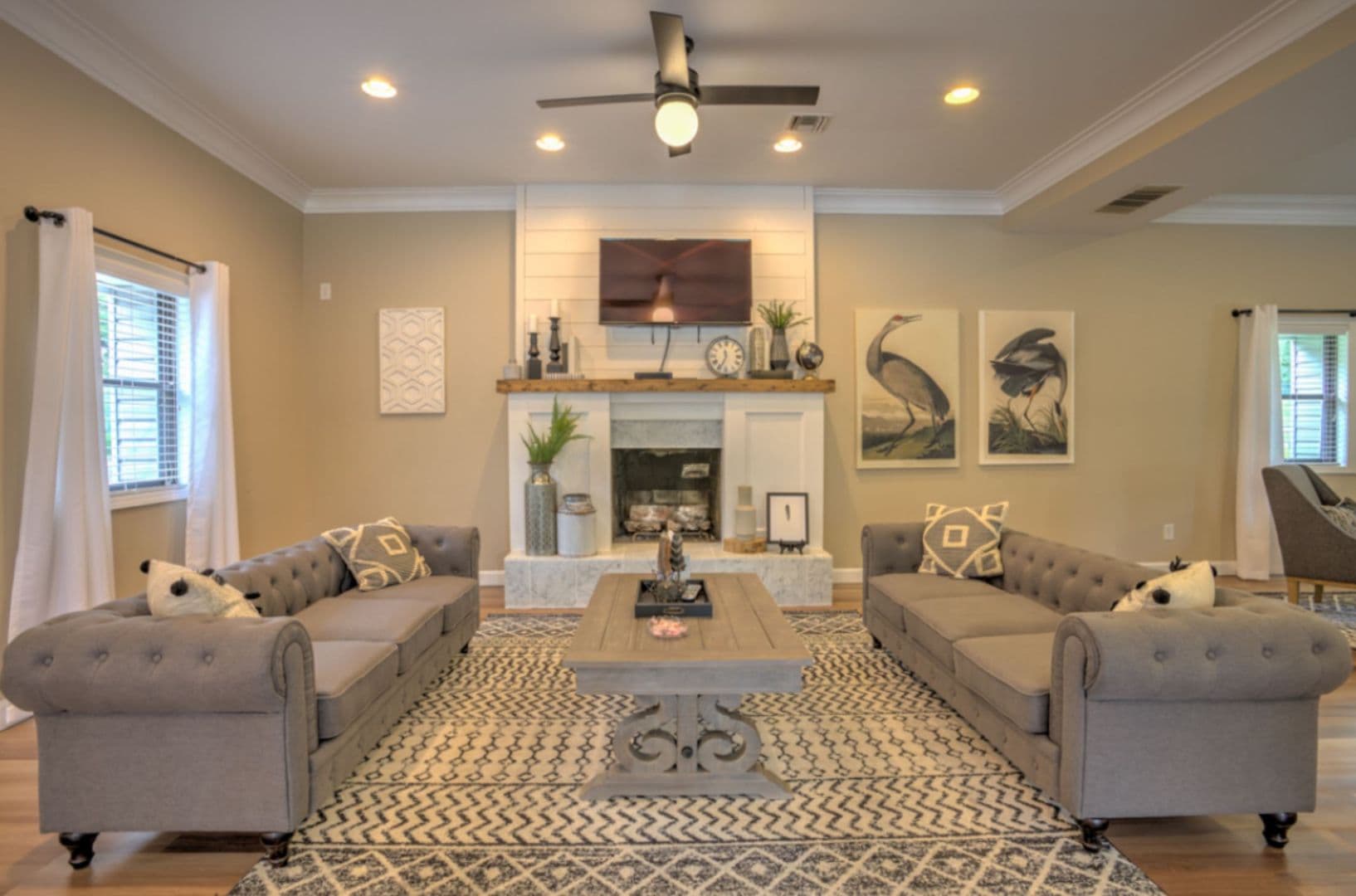 Florissant Apartment: 6203 Kingsfont Pl