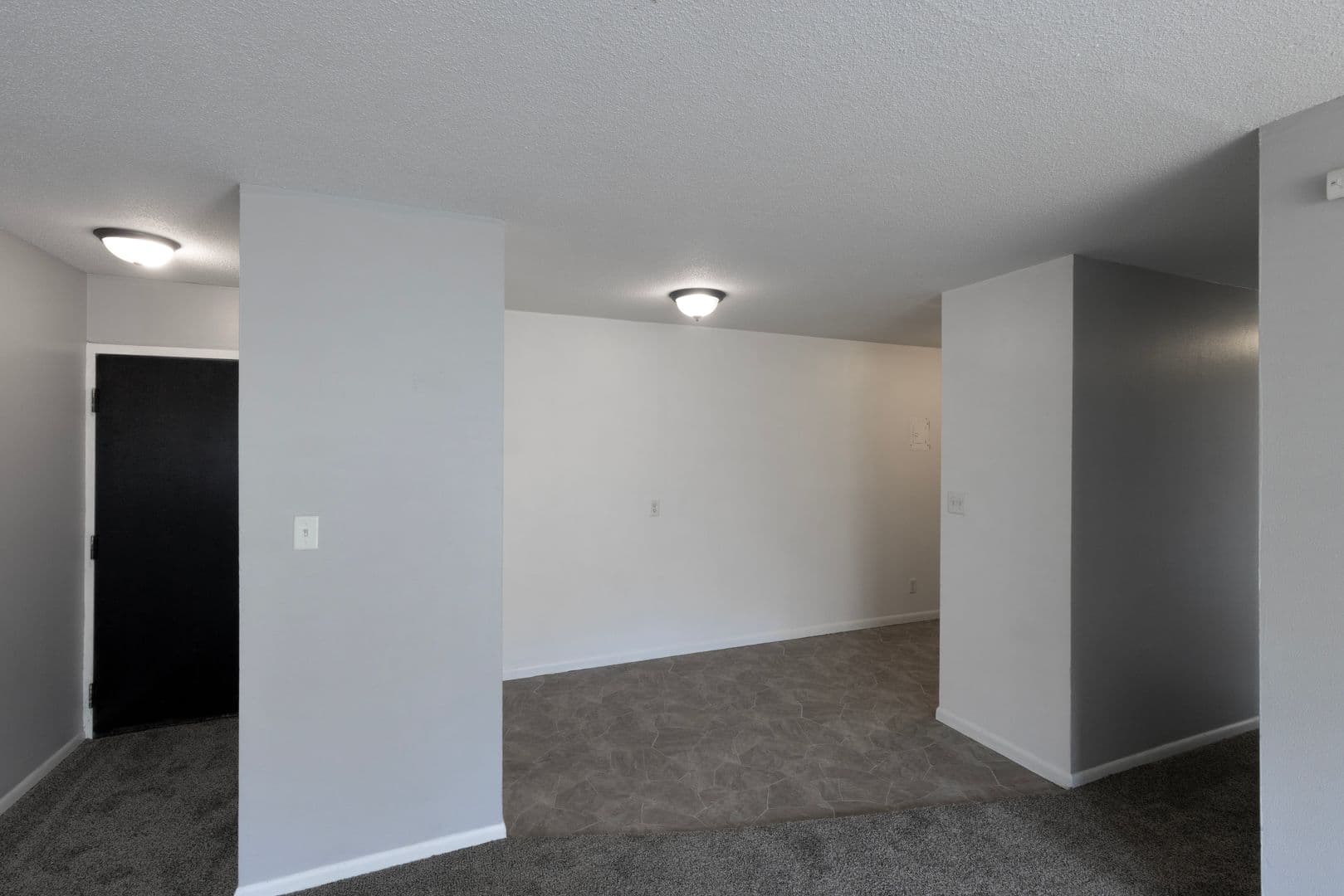 Moline Apartment: 2104 18th Avenue