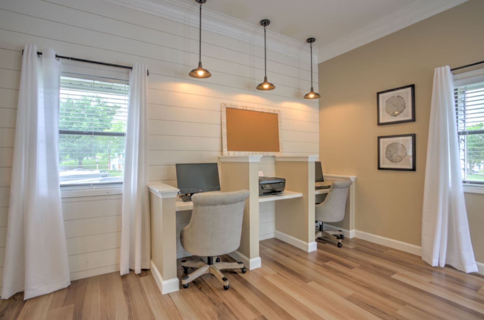 Florissant Apartment: 6203 Kingsfont Pl