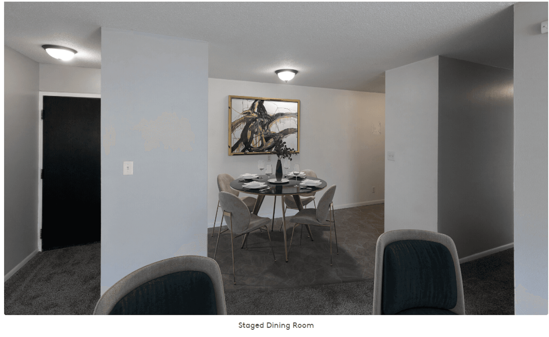 Moline Apartment: 2104 18th Avenue