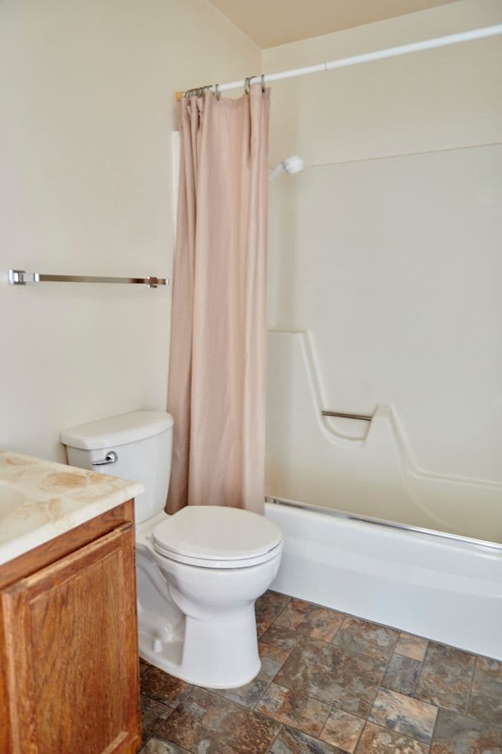 Bismarck Apartment: 315 N. 25th Street