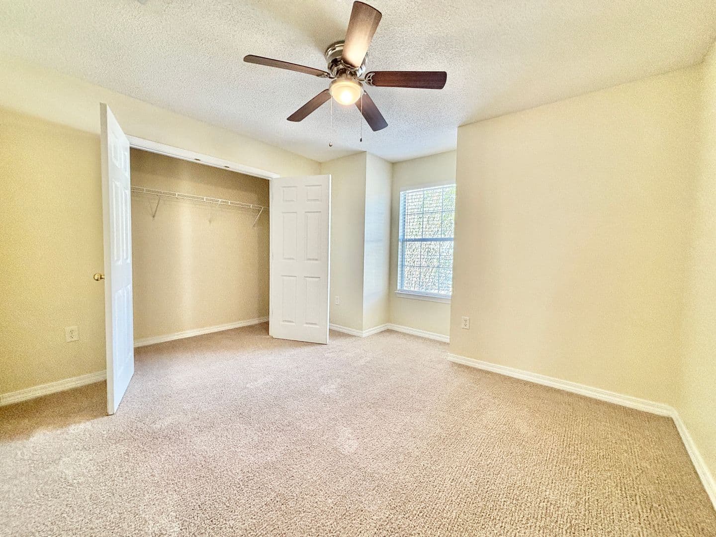 Milton House: 5154 Victoria Dr