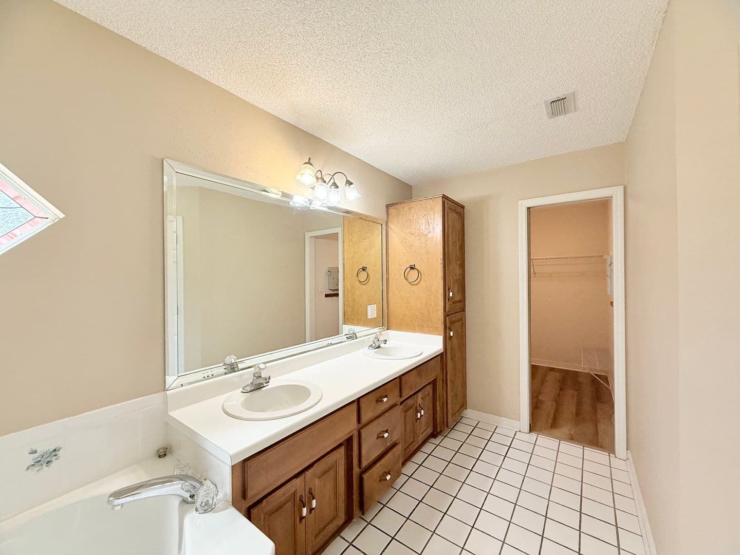 Pace House: 4995 Pattock Pl