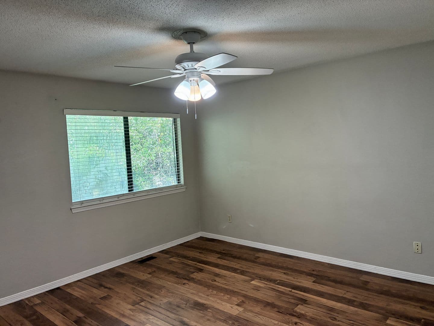 Pensacola House: 4235 Brookside Dr