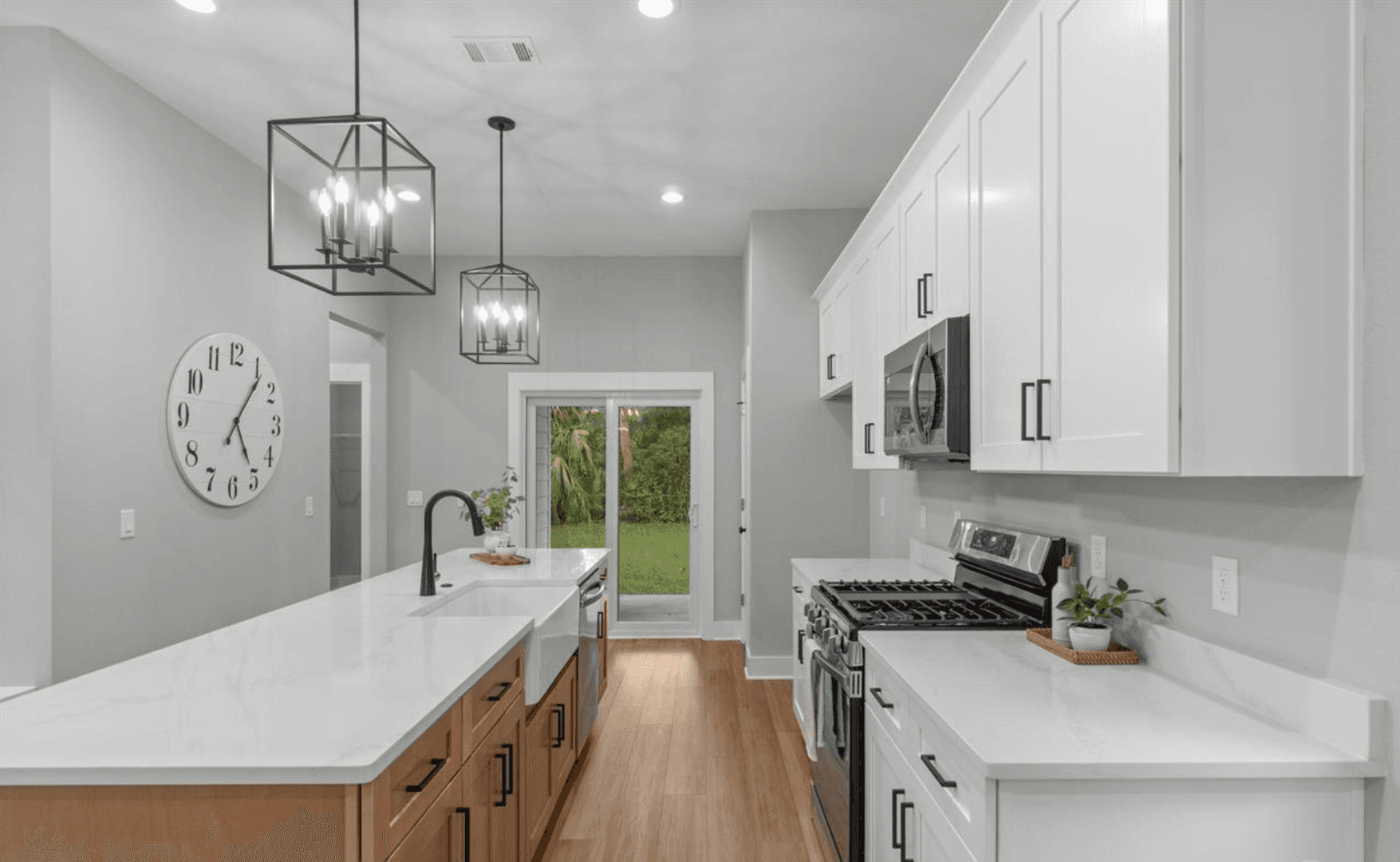 Pensacola House: 706 B North F St
