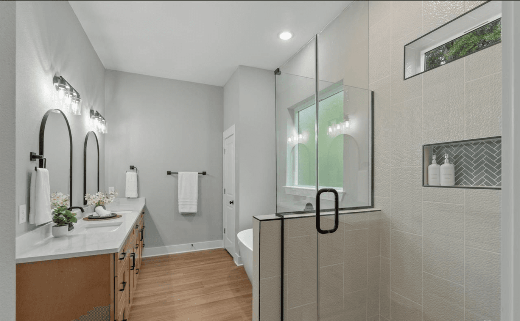 Pensacola House: 706 B North F St