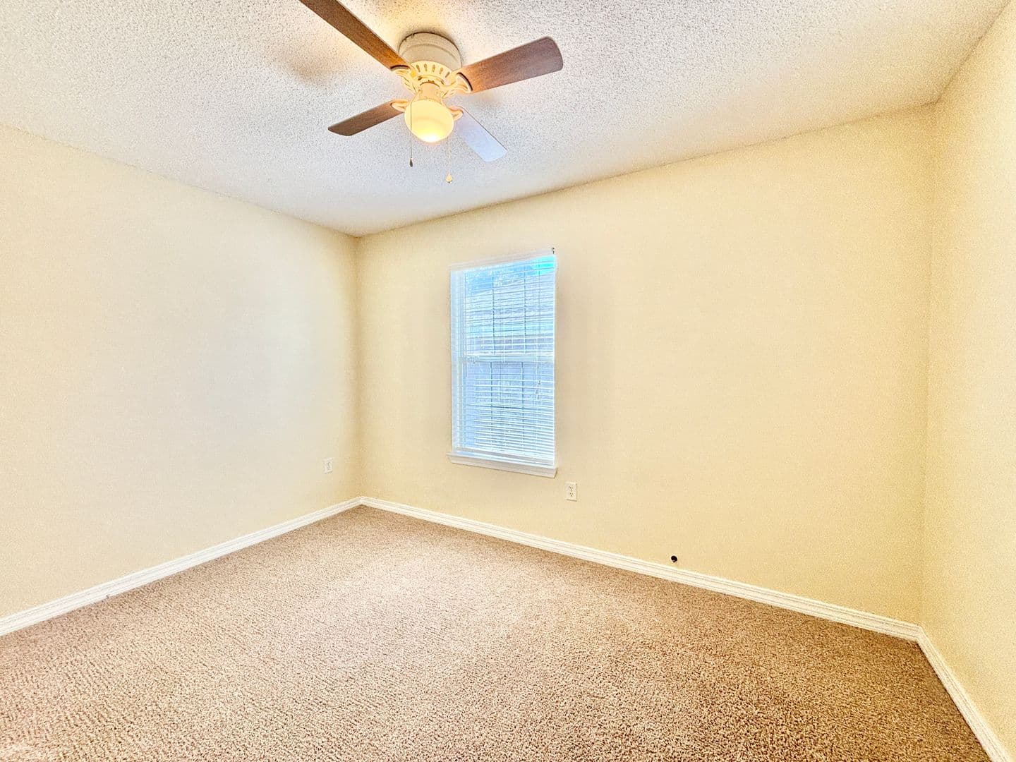 Milton House: 5154 Victoria Dr