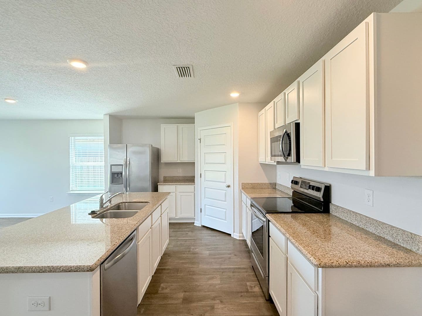 Milton House: 5784 Guinevere Ln