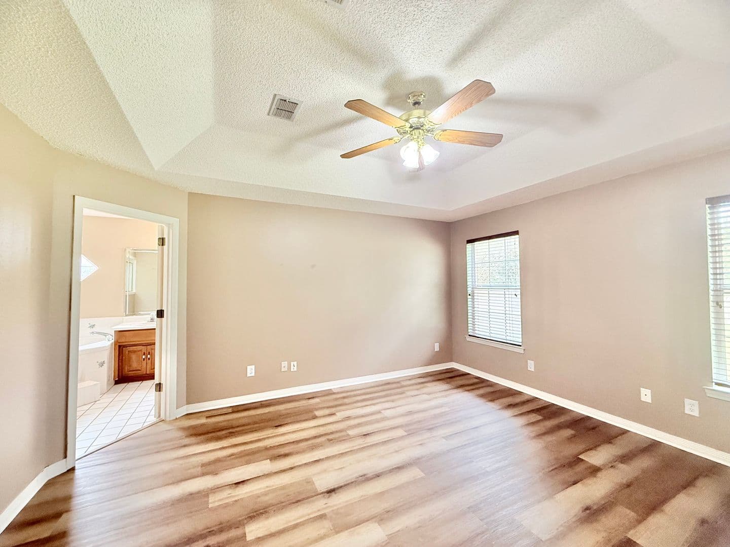 Pace House: 4995 Pattock Pl