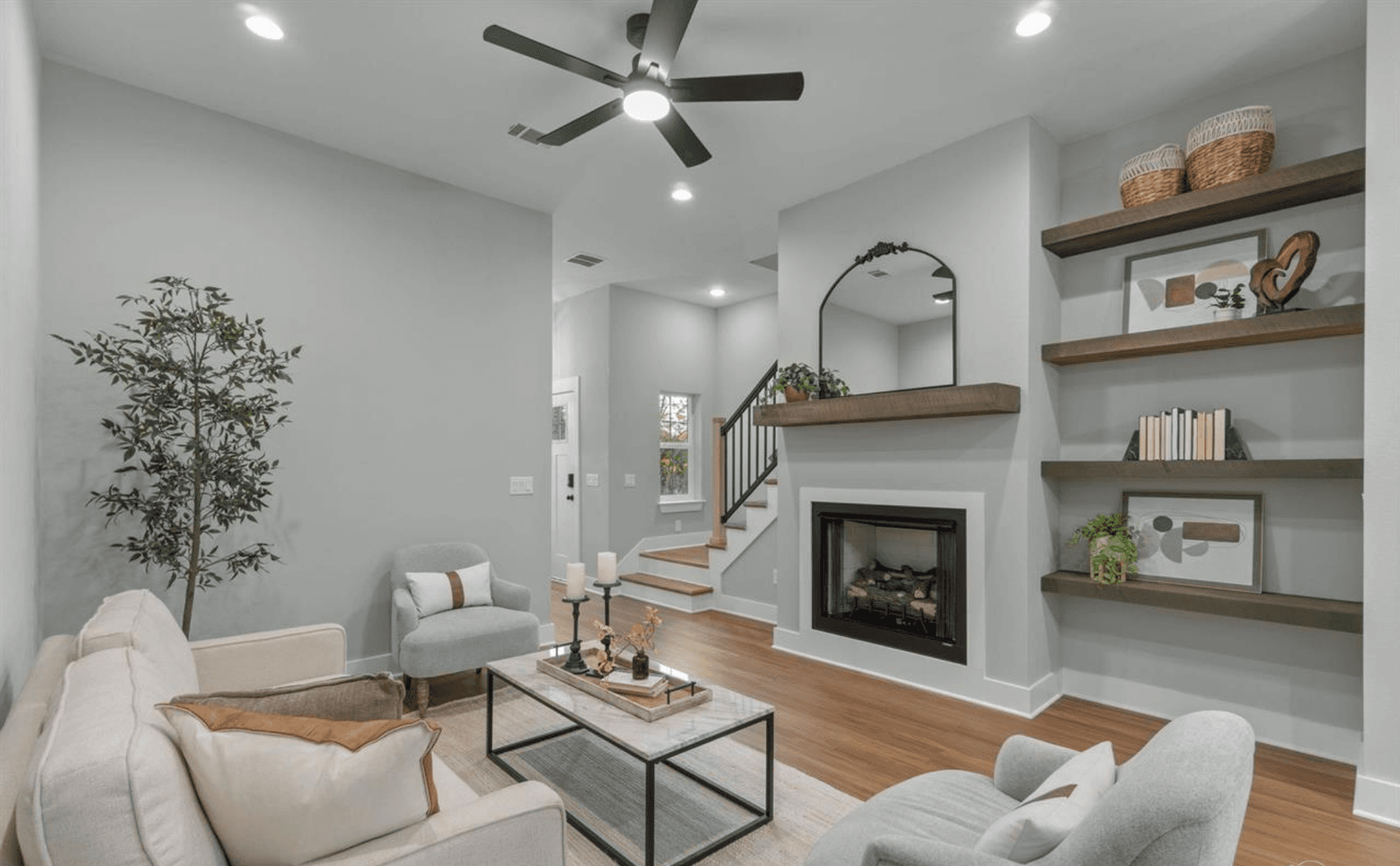 Pensacola House: 706 B North F St