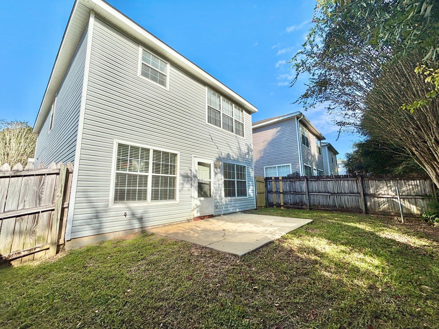 Milton House: 5154 Victoria Dr