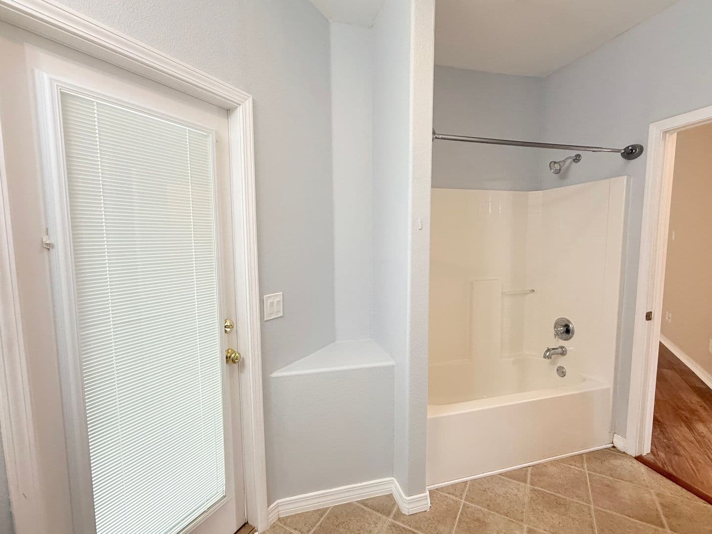 Pace House: 4607 Carmel Cir
