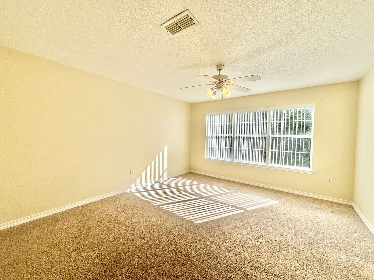 Milton House: 5154 Victoria Dr