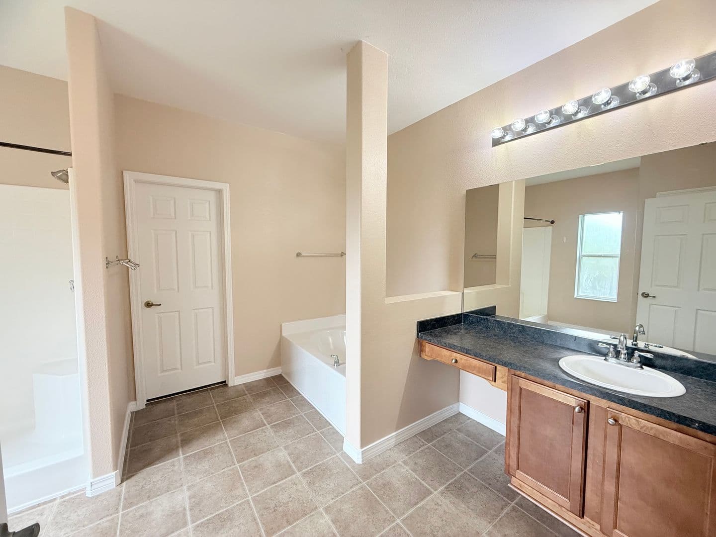 Pace House: 4607 Carmel Cir