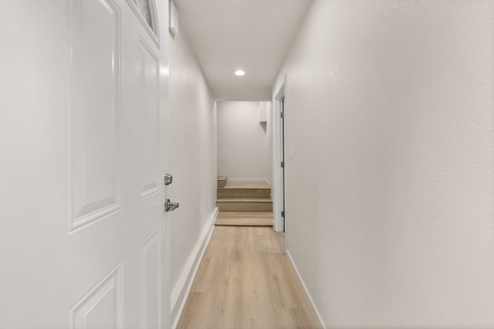 Long Beach Apartment: 29, 33, 35 Kennebec Ave