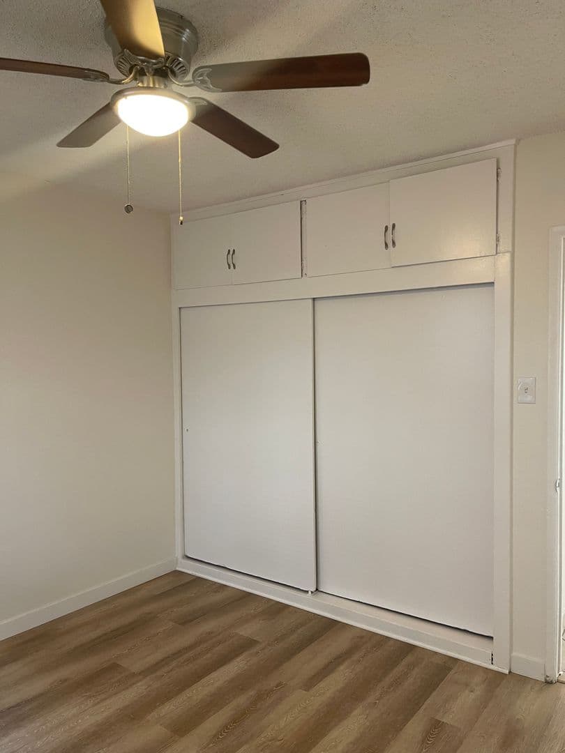 Long Beach Apartment: 1856 Pacific Avenue