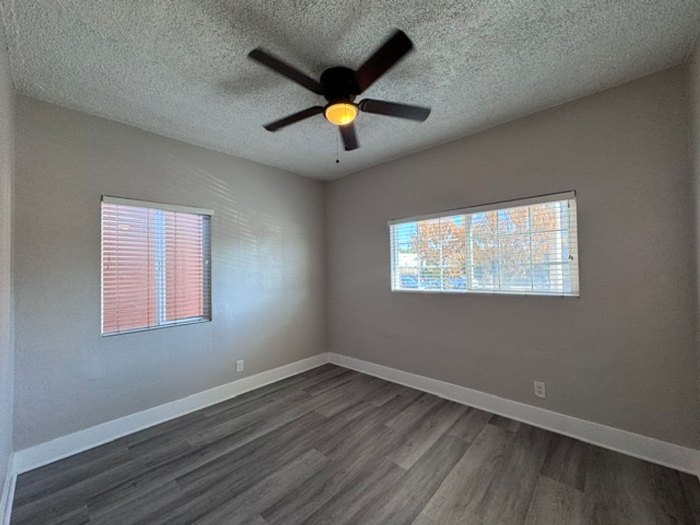 Long Beach Apartment: 2015 E 7th St