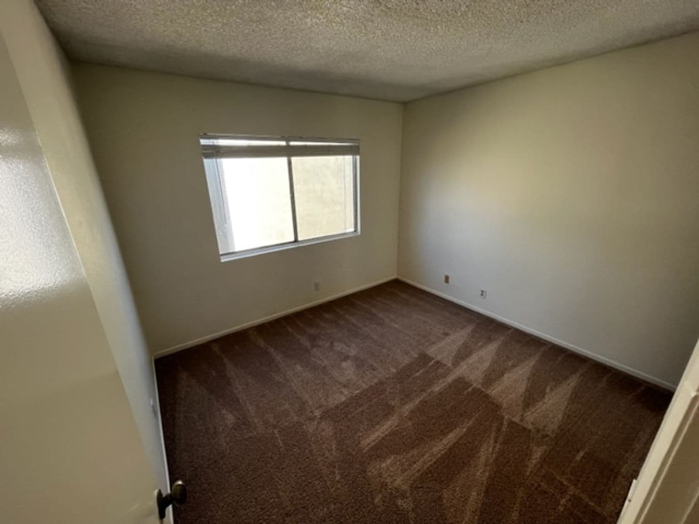 Huntington Beach House: 8871 Henton Dr