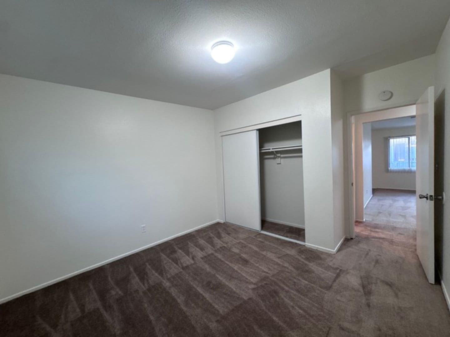 Long Beach Apartment: 1101-1111 E 11th St