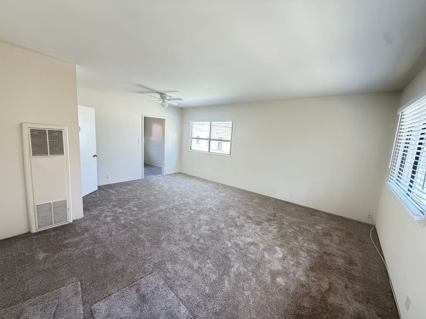 Long Beach Apartment: 1755 E 1st St