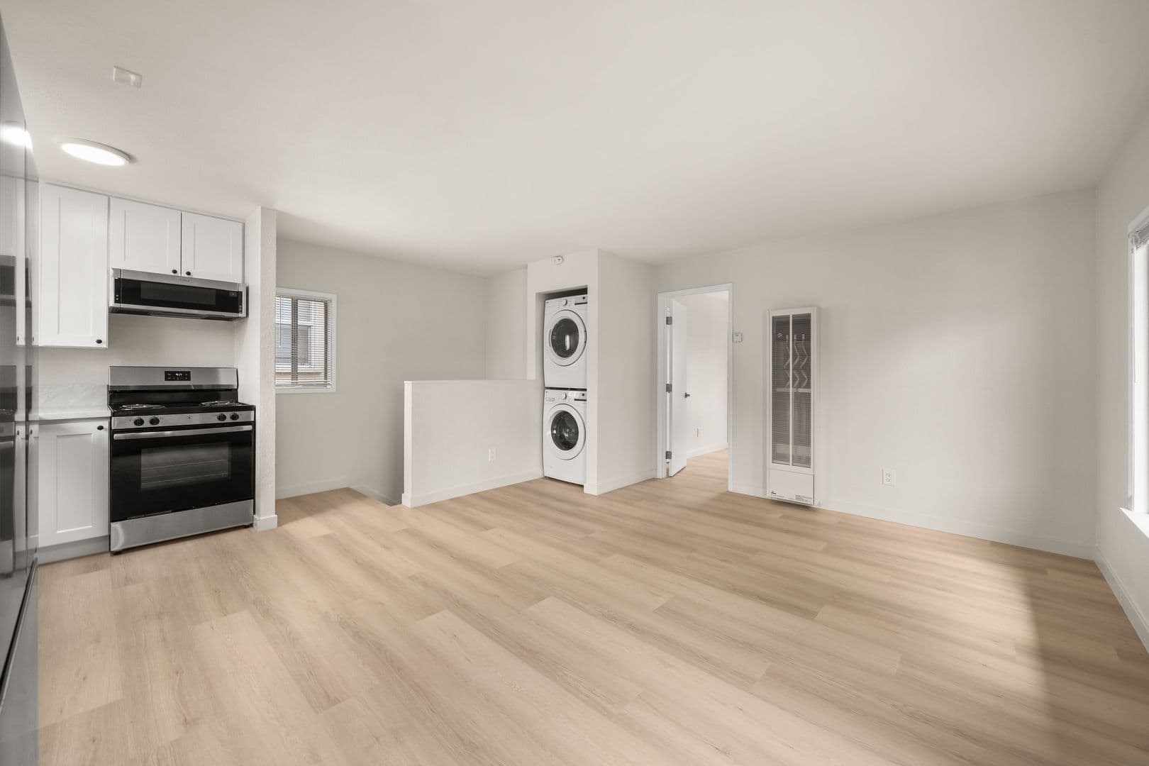 Long Beach Apartment: 29, 33, 35 Kennebec Ave