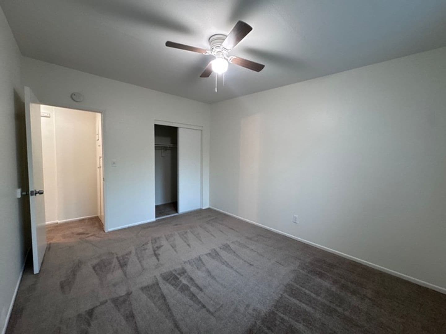 Long Beach Apartment: 1101-1111 E 11th St